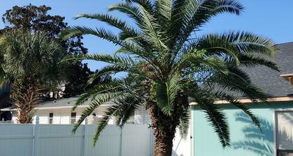 Searenity 6 bedrooms 4 bathrooms beach rental sleeps 16