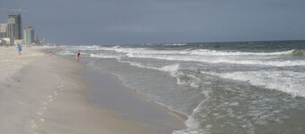 Best Value on the Beach - Weekly/Monthly Rental Discounted