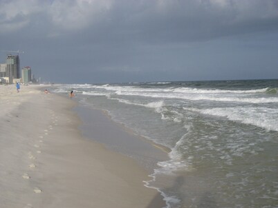 Best Value on the Beach - Weekly/Monthly Rental Discounted