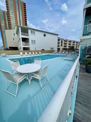Outdoor pool, a heated pool - Best Value on the Beach - Weekly/Monthly Rental Discounted (Orange Beach)