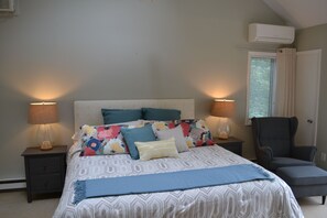 5 bedrooms, iron/ironing board, travel crib, WiFi