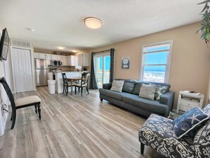 TV, DVD player, stereo - Beachfront Sunrise Village 110 (Gulf Shores)