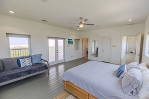 3 Schlafzimmer, Reisekinderbett, kostenloses WLAN, Bettwäsche