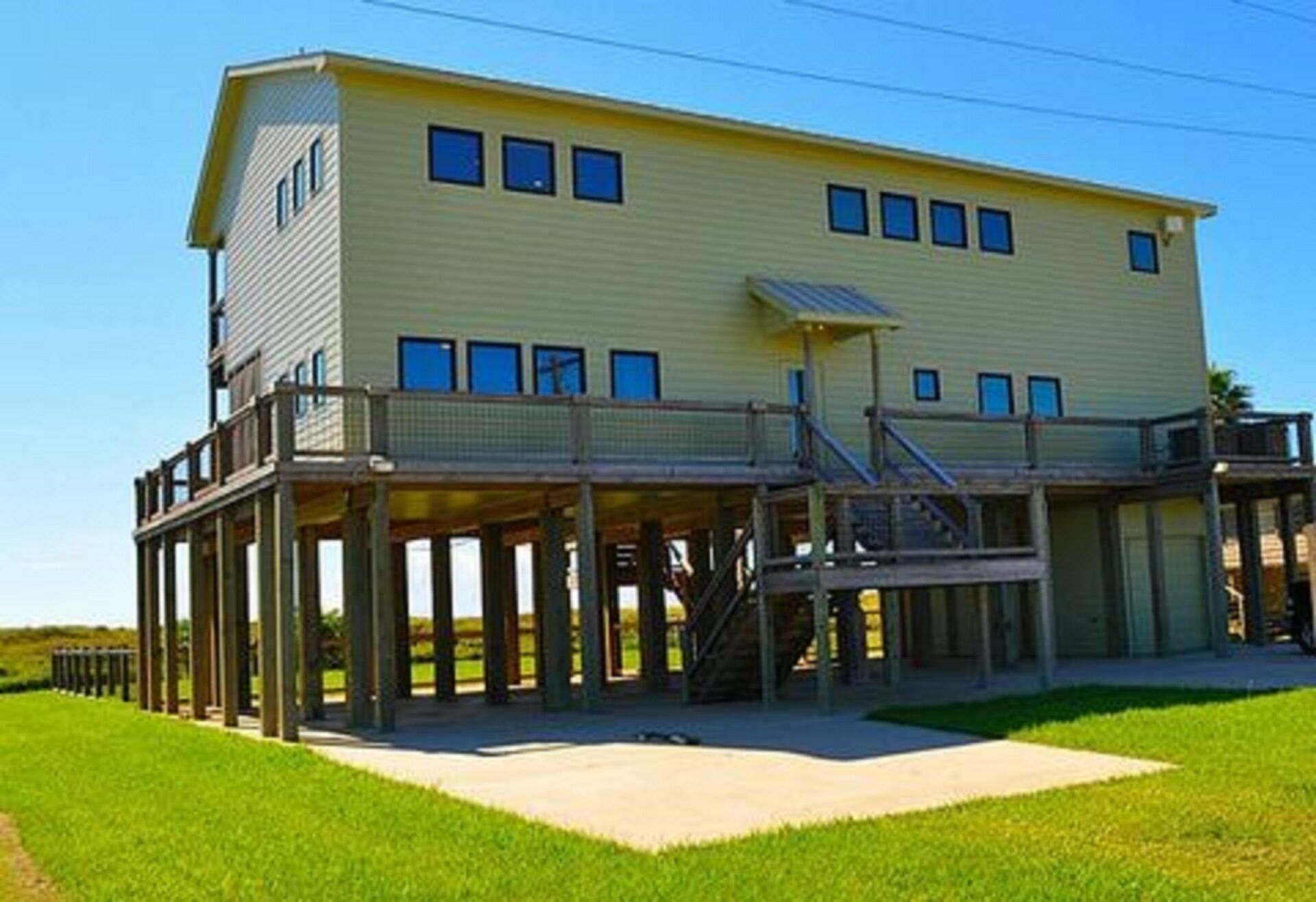 512 Beach House - Ocean Views from Every Room in this Modern BEACHFRONT Home