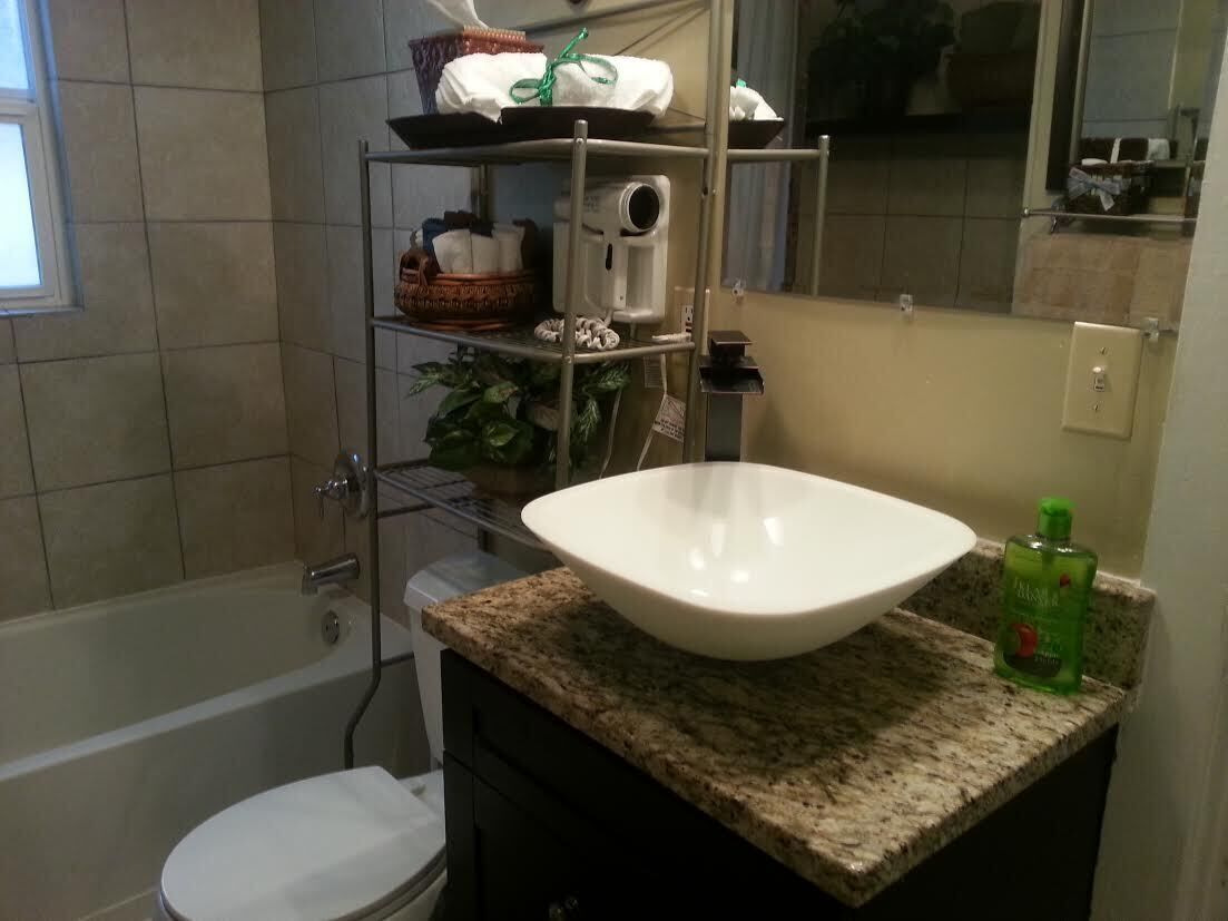 Best price, best value, super convenient Downtown Getaway