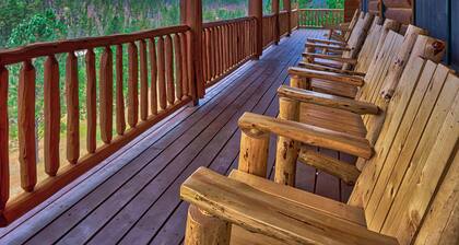 Black Hills GETAWAY- Alpine Prairie Lodge- Beautiful Log Cabin on 8 acres.