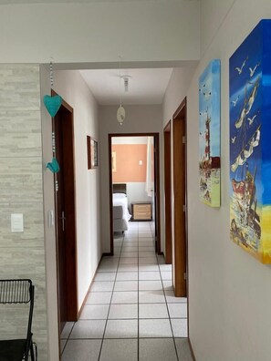 3 bedrooms, free WiFi, bed sheets, wheelchair access