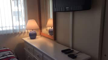 2 slaapkamers, een strijkplank/strijkijzer, wifi