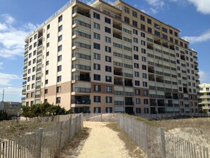 Exterior - Newly Renovated And Furnished Oceanfront Condo (Ocean City)