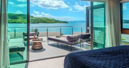 Yacht Club Villa 33-Serenity-Ocean Views with Golf Buggy