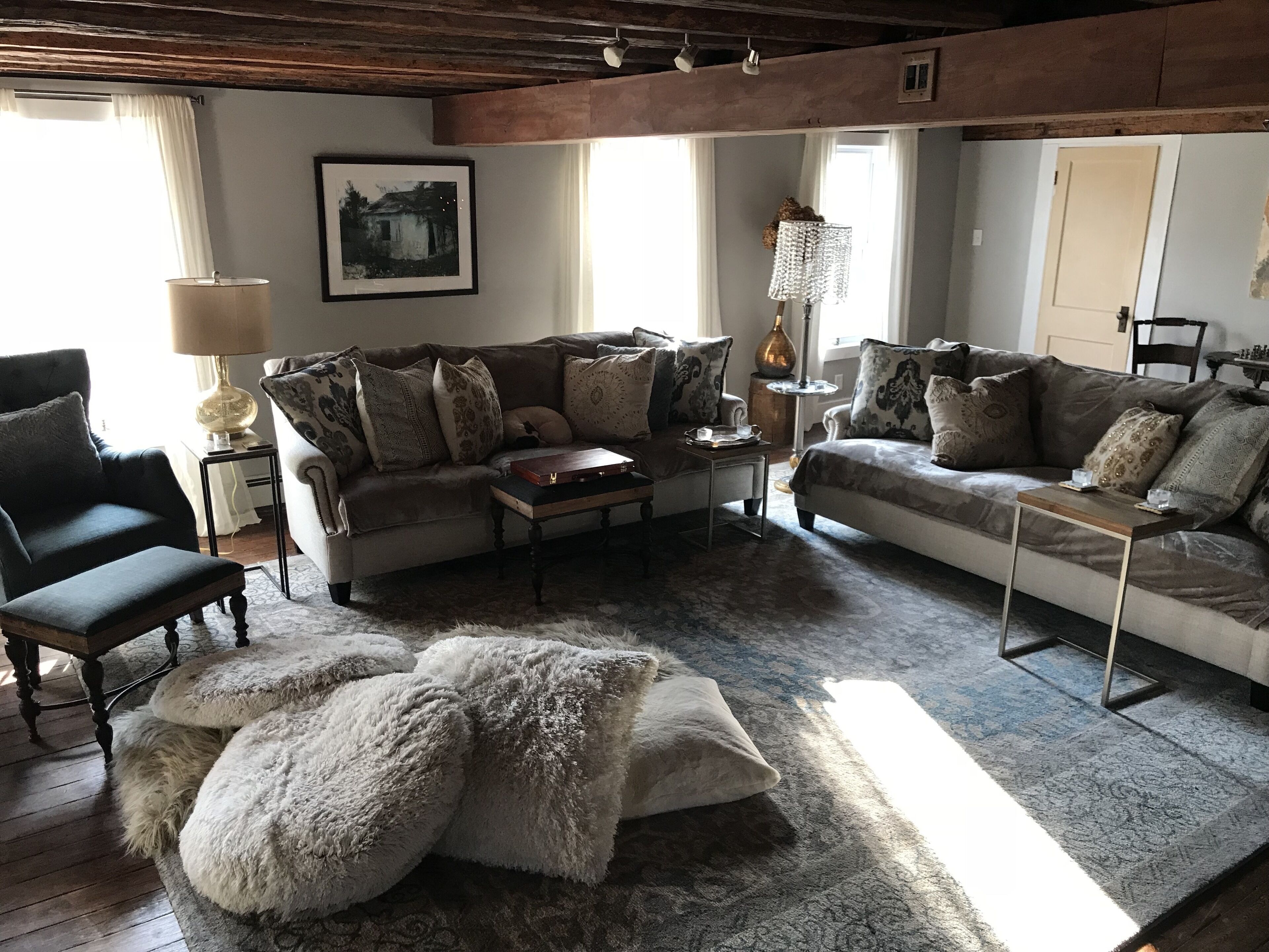 Tutti Farmhouse - 6 bedroom 3 bath 1847 Farmhouse Upstate NY