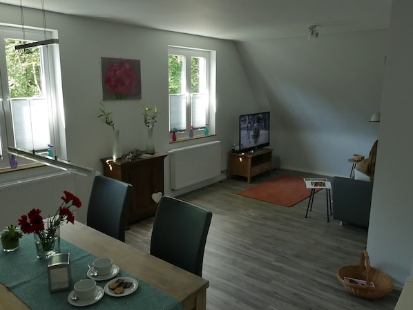 Apartment, 1 Bedroom | Living area | Smart TV