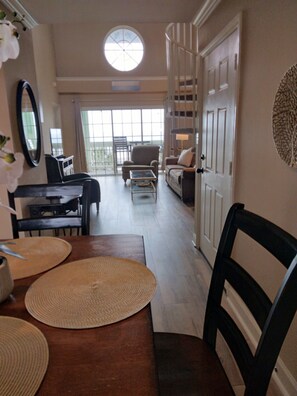 スマートテレビ、書庫