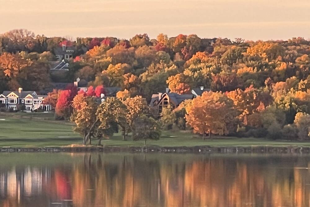 *LAKE GENEVA*⛵️ My Lake COMO WATERFRONT☀️ “My Place in the 🌞 Sun”❣️