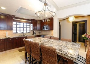 Condo, 2 Twin Beds (2 Bedroom Villa La Estancia 6th Floor) | In-room dining