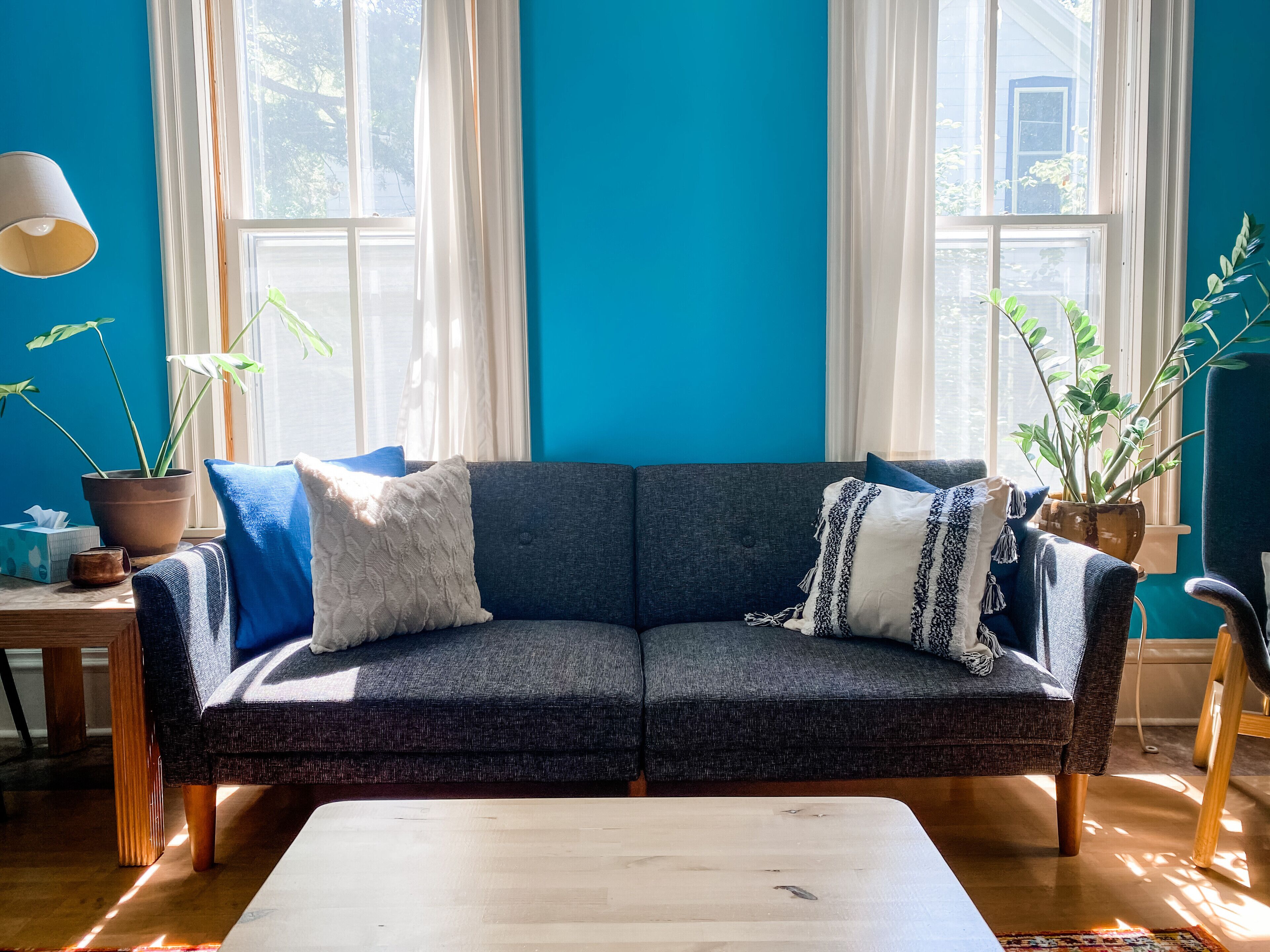 Spacious, Artsy, Historic Downtown Home