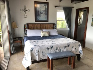 3 bedrooms, in-room safe, desk, iron/ironing board