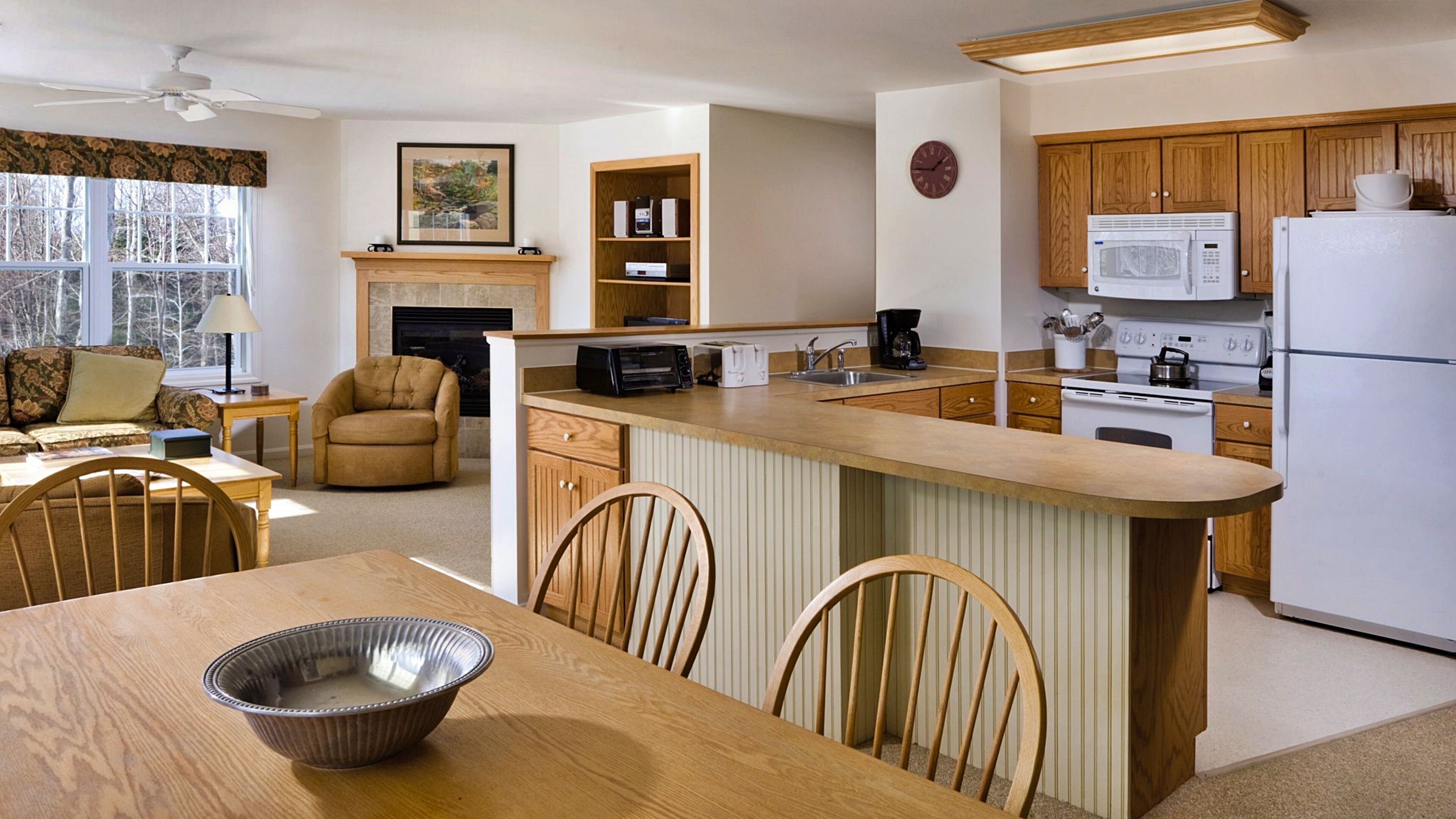 Comfy 2BR Condo near Skiing and Hiking Trails