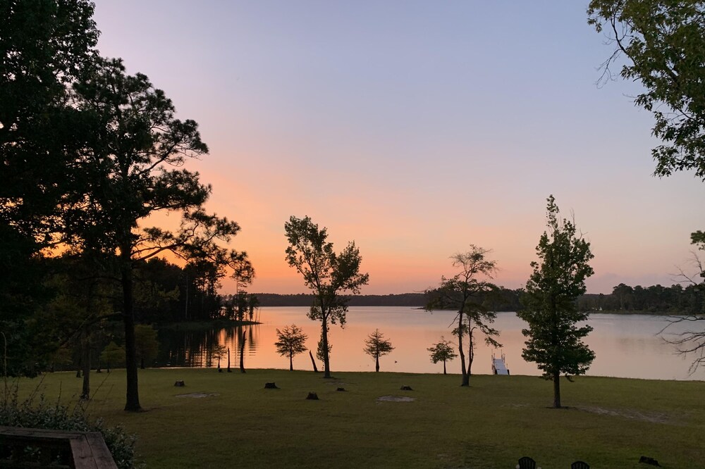 Spectacular View! Waterfront Home on Lake Sam Rayburn --- (300 ft. Frontage)