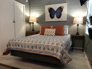 1 bedroom, iron/ironing board, WiFi, bed sheets - Tiny Cottage 535 in Savannah's Landmark Historic District (Savannah)