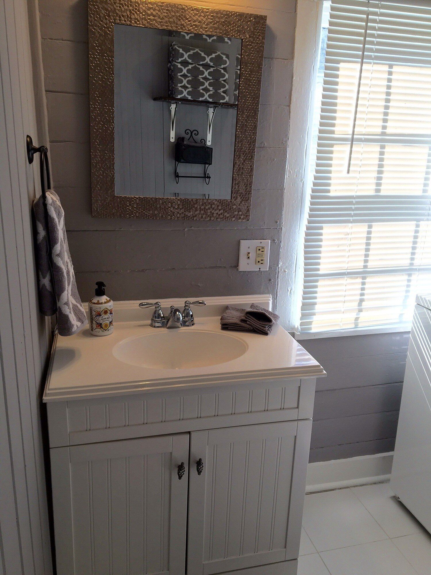 Tiny Cottage 535 in Savannah's Landmark Historic District