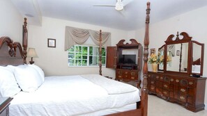 2 makuuhuonetta, silitysrauta/-lauta, ilmainen Wi-Fi, vuodevaatteet