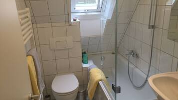 Apartment, 1 Schlafzimmer | Badezimmer | Duschwanne