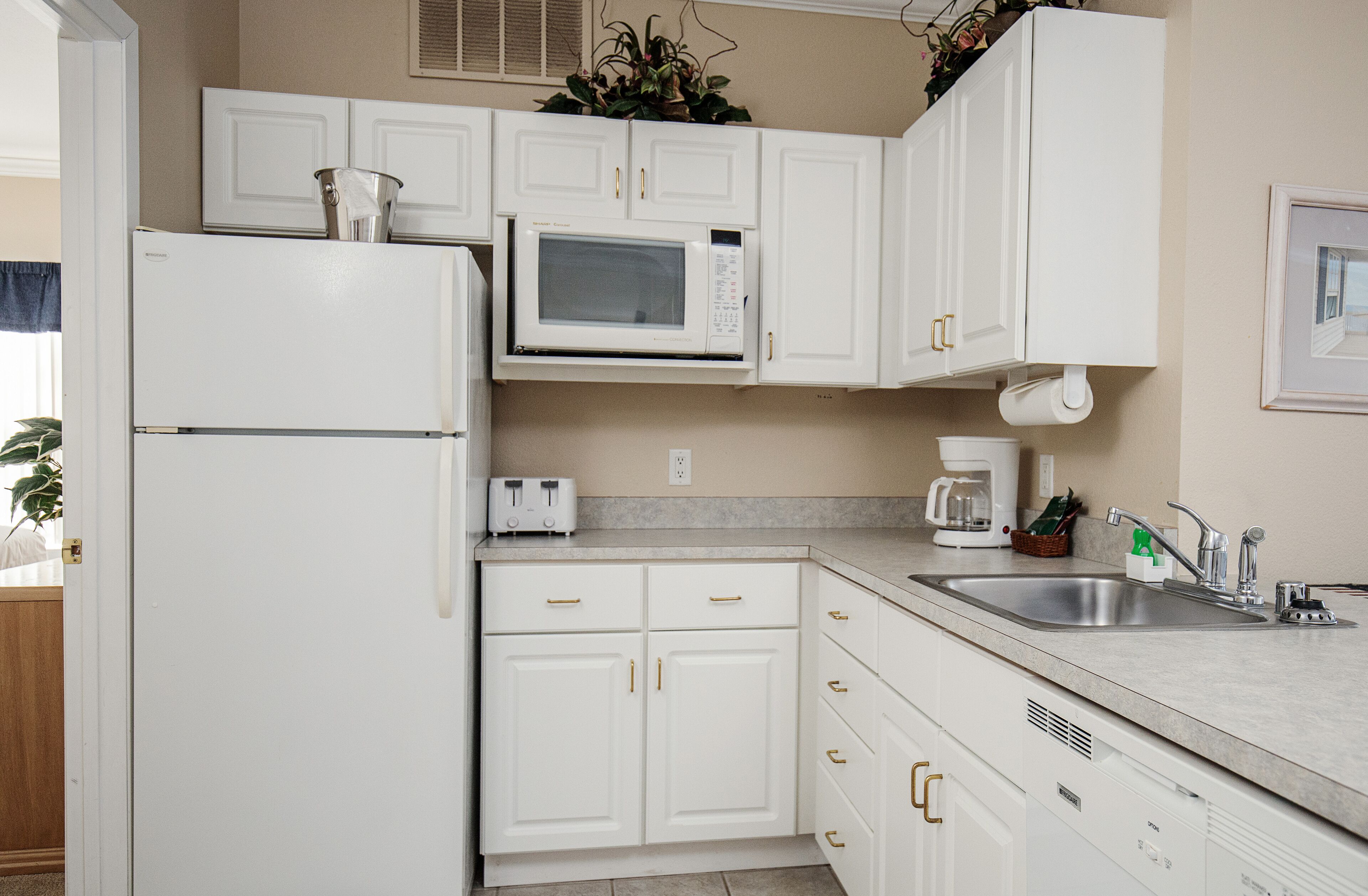 209 - Premium Lakefront Condo