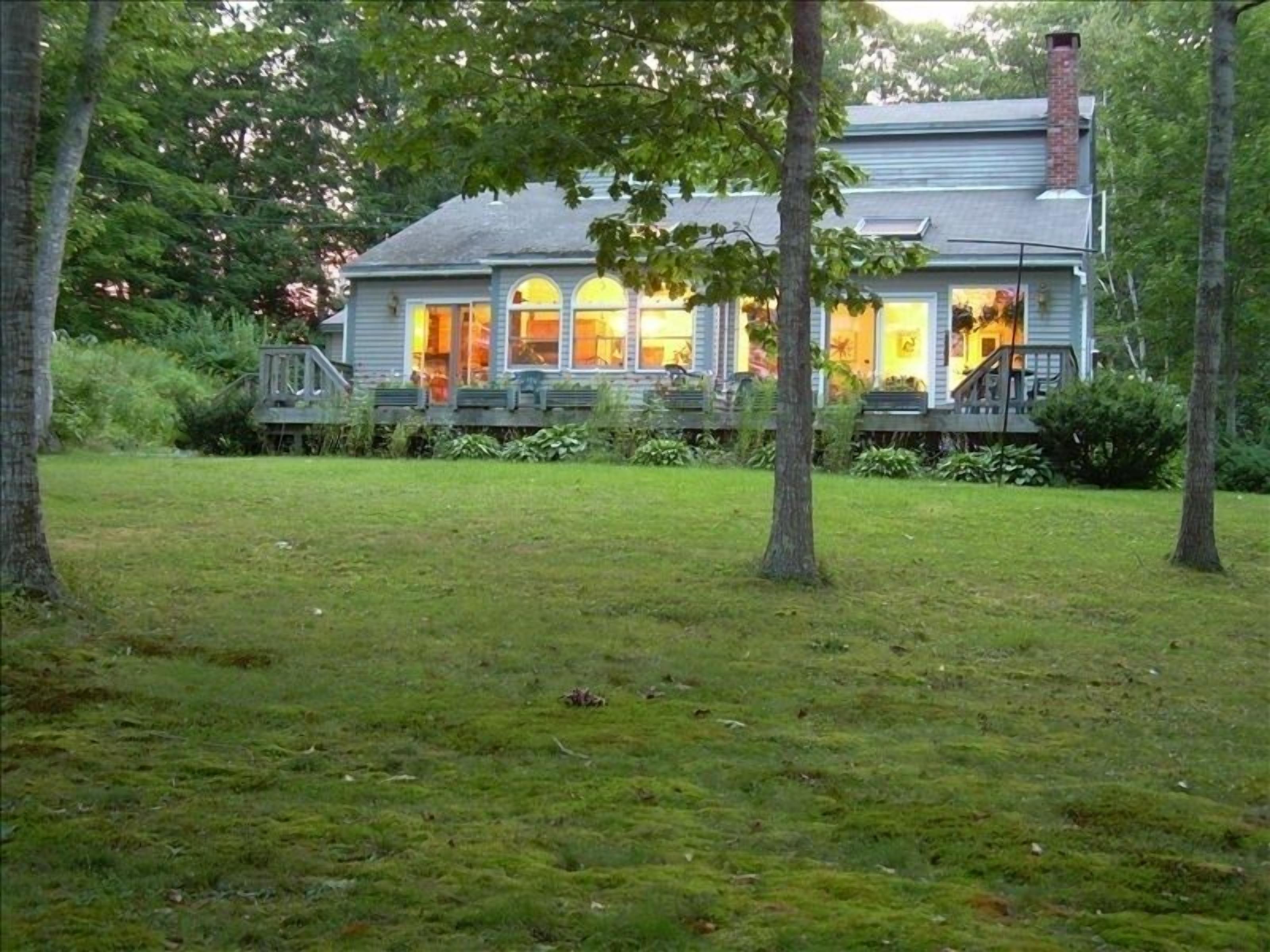 Private Waterfront Vacation Home on Barters Island