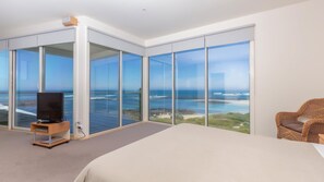 1 bedroom, WiFi - Wytonia 3 Penthouse - Private Beachfront Access (Port Fairy)