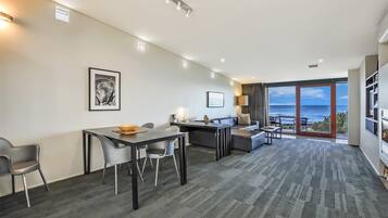 TV connectée, cheminée