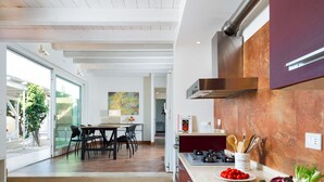 Villa, 4 Bedrooms | Private kitchen - Baia del Mar (Ispica)