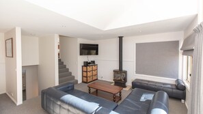 TV - Torino - 2/14 Nettin Circuit (Jindabyne)