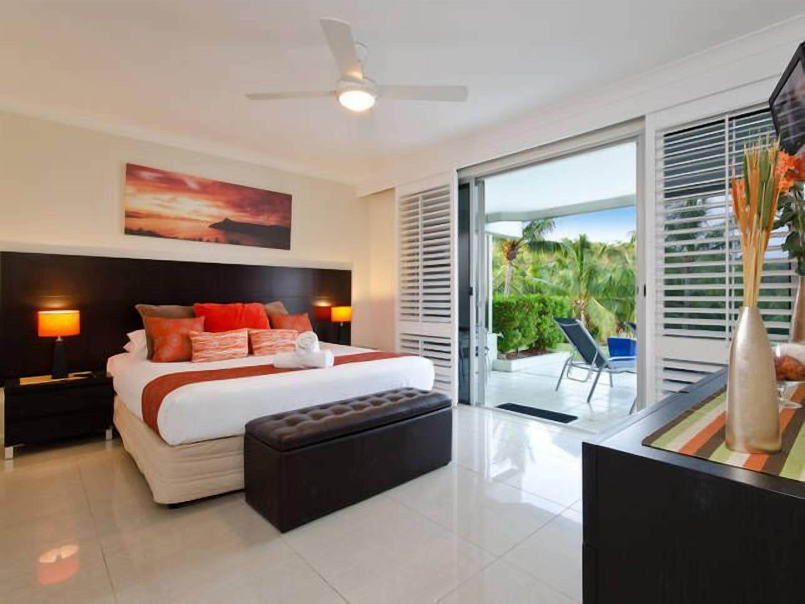 2 slaapkamers, een strijkplank/strijkijzer, reisbedje, gratis wifi