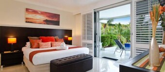 Poinciana 003 - Hamilton Island