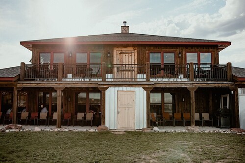 Big Red a newly renovated 4 bedroom historic home in the heart of Grand Marais!