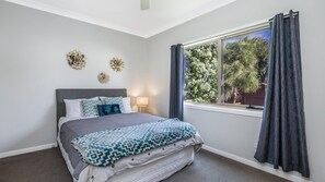 4 Schlafzimmer, Bügeleisen/Bügelbrett, WLAN, Bettwäsche