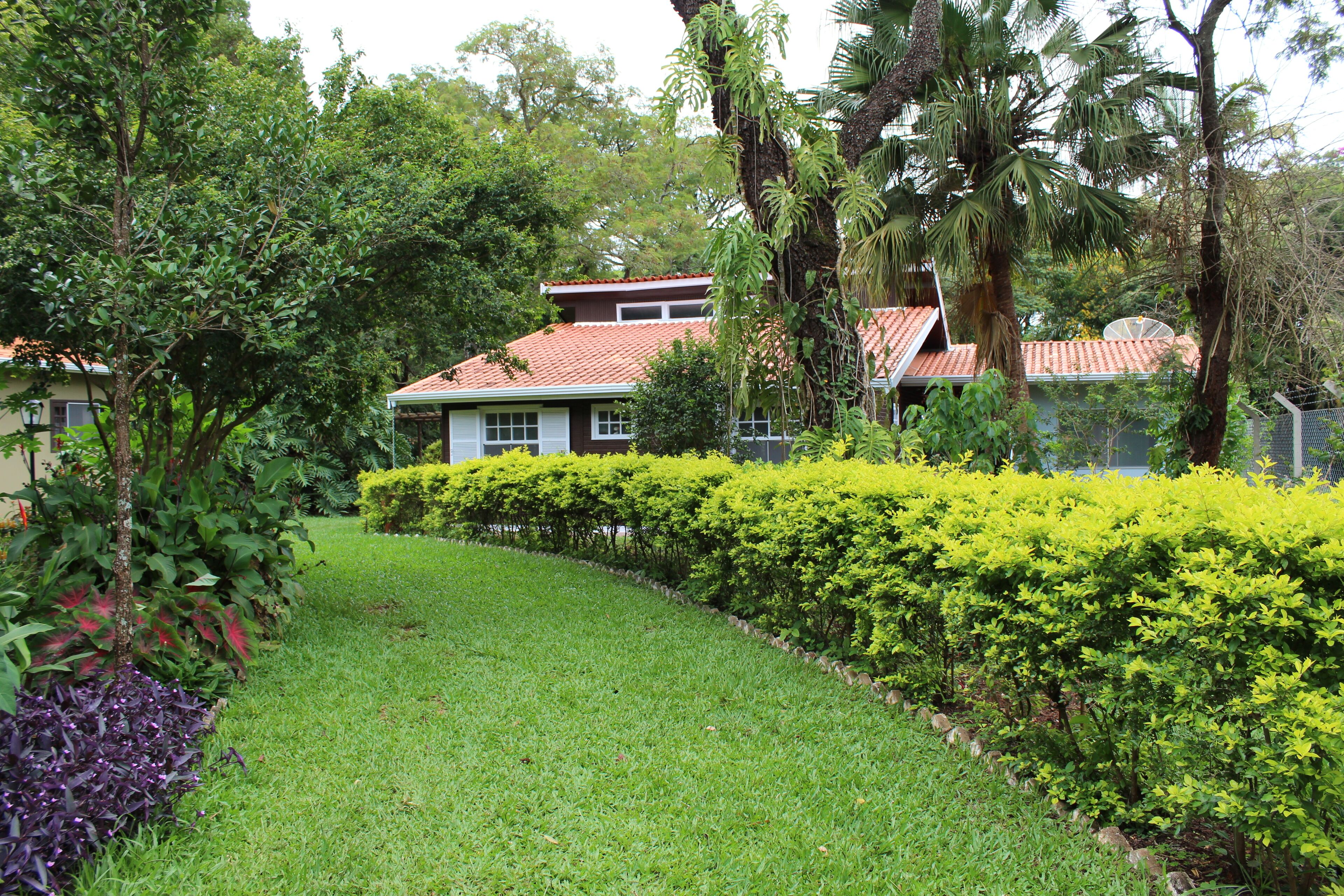 2 bedroom house available - for 4 people