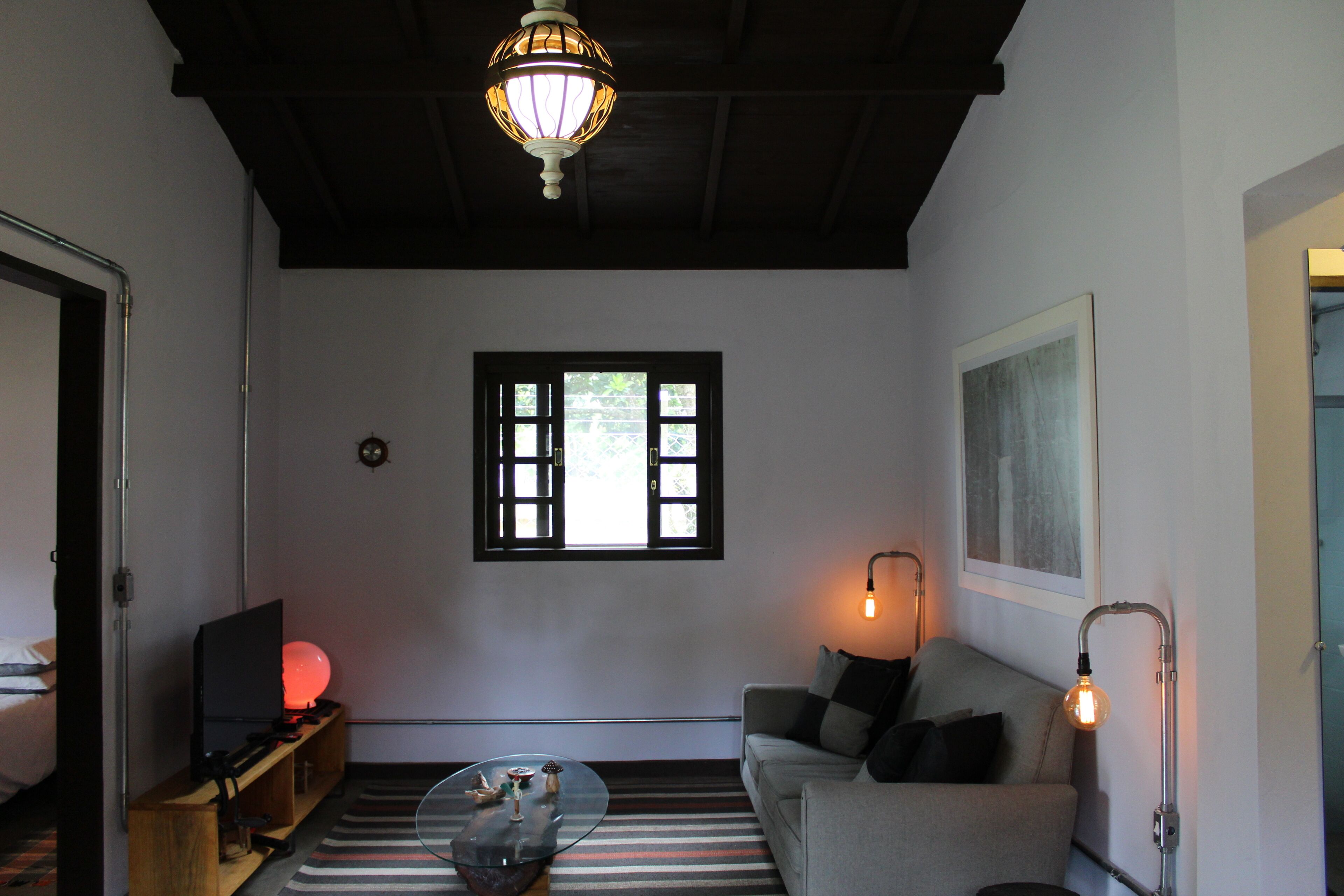 2 bedroom house available - for 4 people