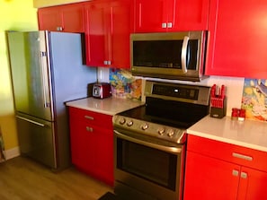 Fridge, microwave, oven, stovetop