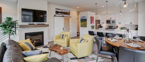 TV connectée, cheminée, jeux vidéo, Hulu