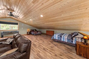 3 habitaciones, tabla de planchar con plancha, cuna de viaje y wifi 