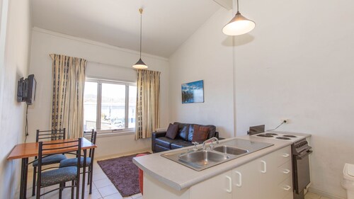 Razorback 12/1 Gippsland Street