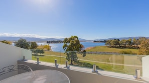 Outdoor dining - Horizons - 219/10 Kosciuszko Road (Jindabyne)