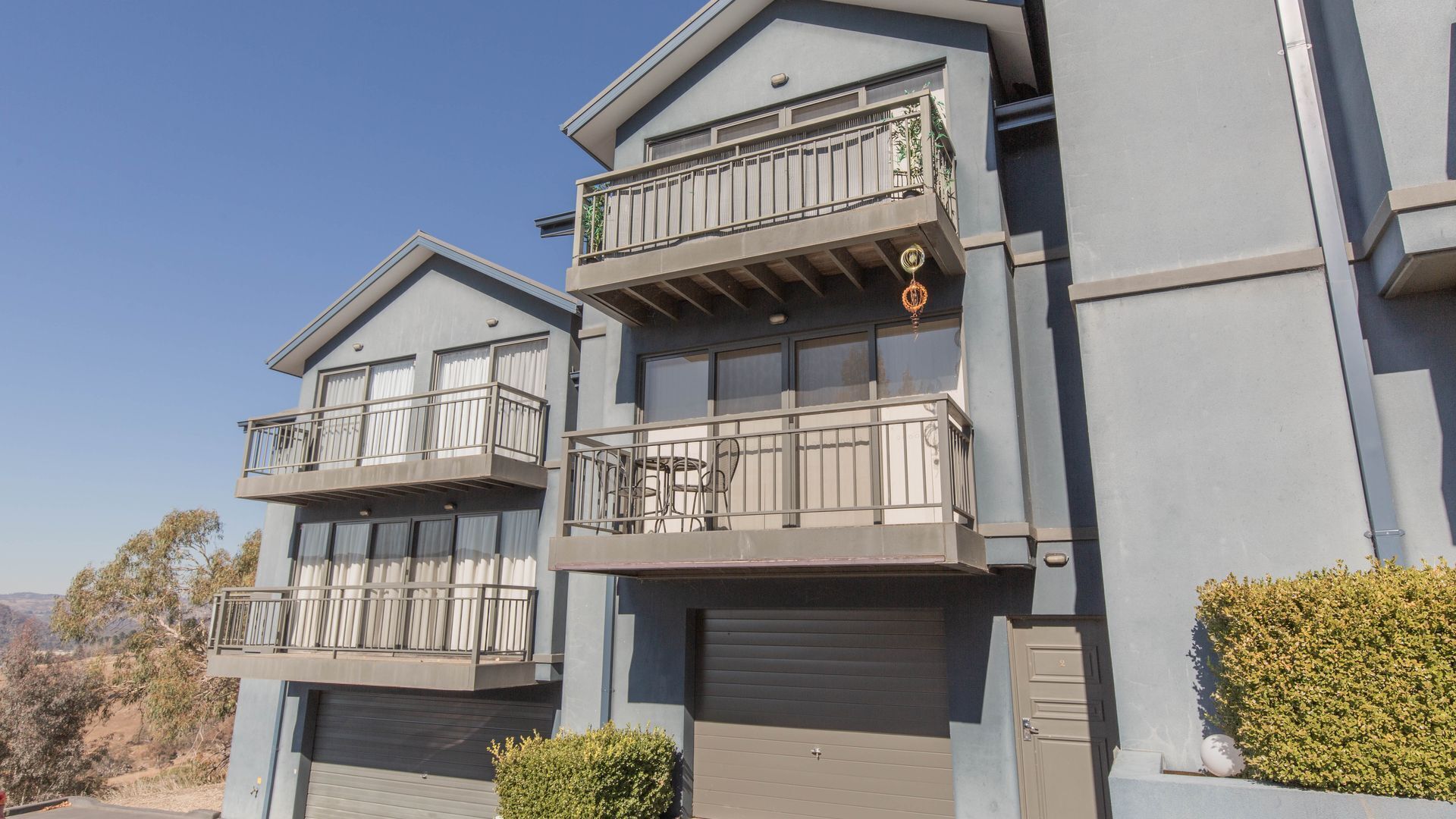 Pentagon - 2/65 Gippsland Street