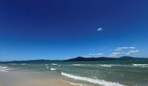 Encanto na Praia da Daniela \- Florianópolis \- SC