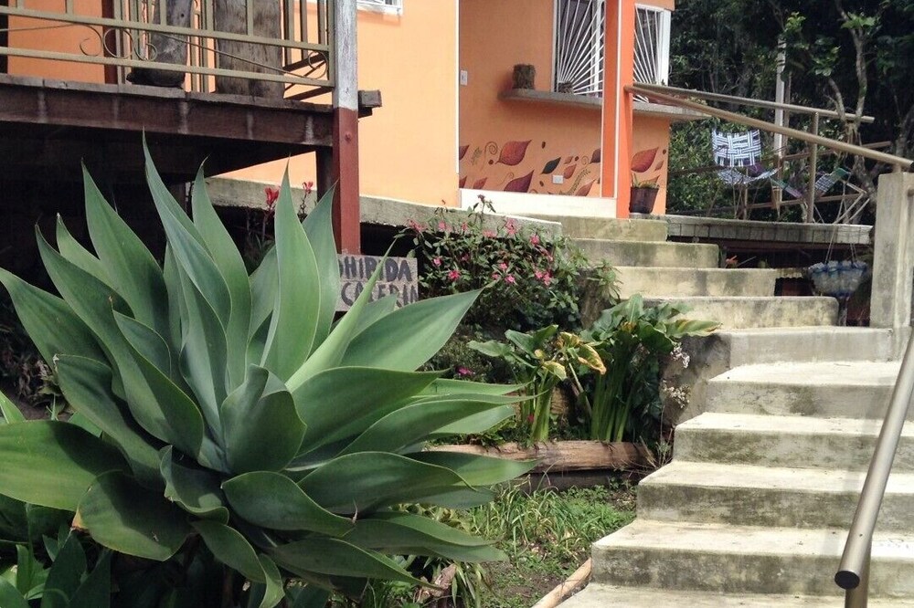 Alquiler vacacional casa finca campestre familiar cerca Bogotá clima templado