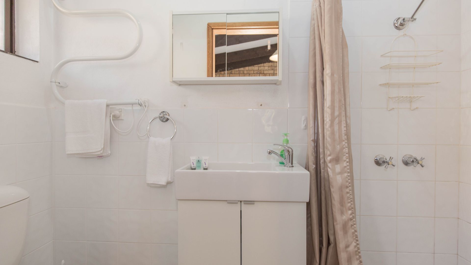 Clearview -2/8 Bogong Street — image 11