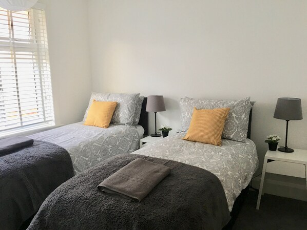 House, 4 Bedrooms