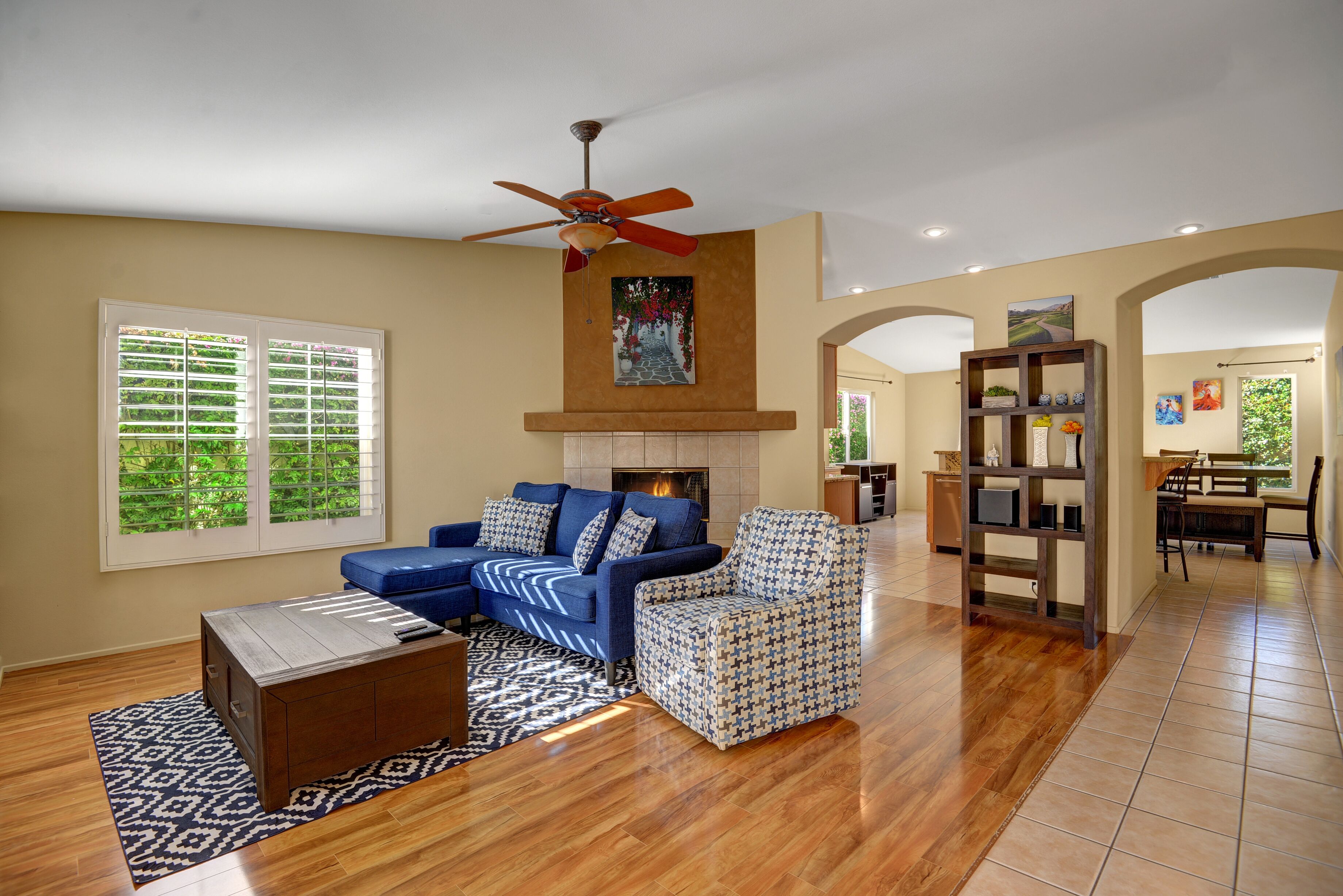 Desert retreat with spectacular Mountain Views, Spacious Pool, and Backyard.